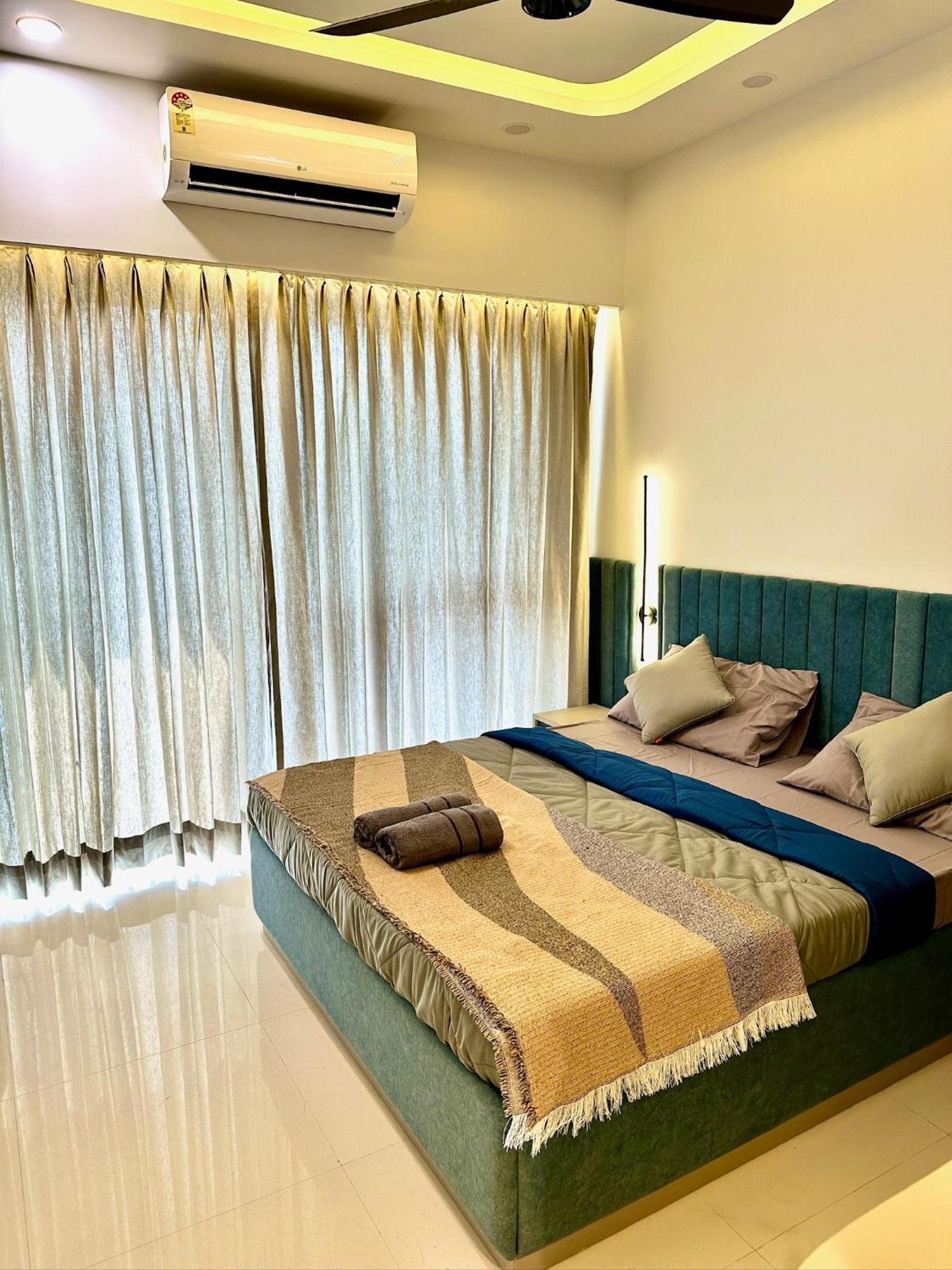 Peacock Palace 2Bhk Modern Ac Flat In Baner פונה מראה חיצוני תמונה