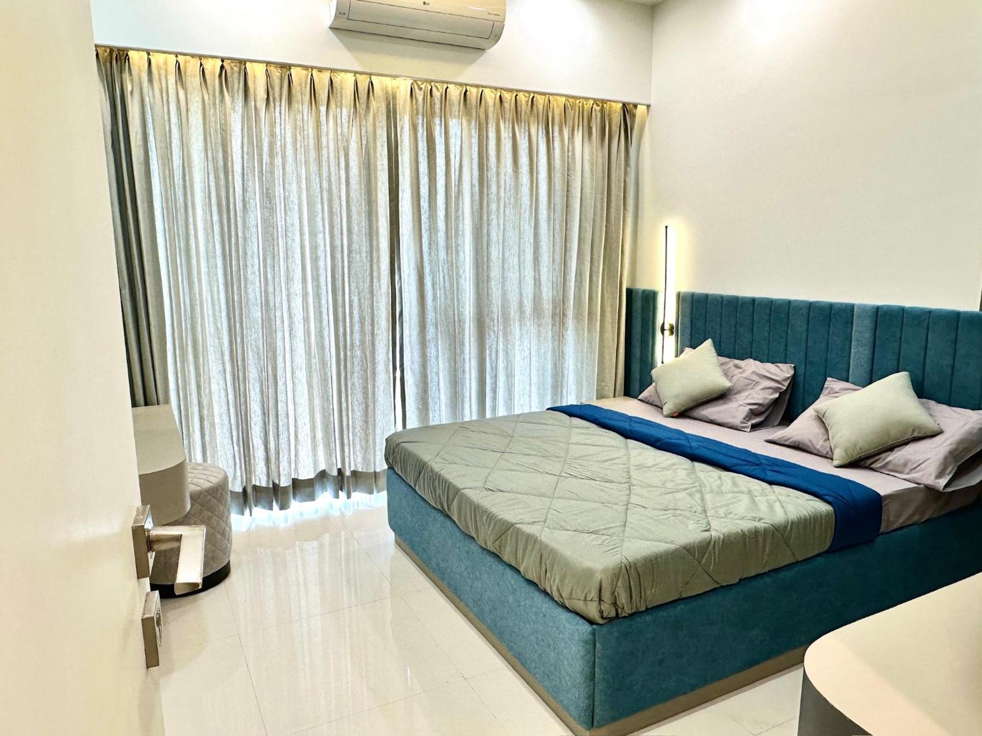 Peacock Palace 2Bhk Modern Ac Flat In Baner פונה מראה חיצוני תמונה